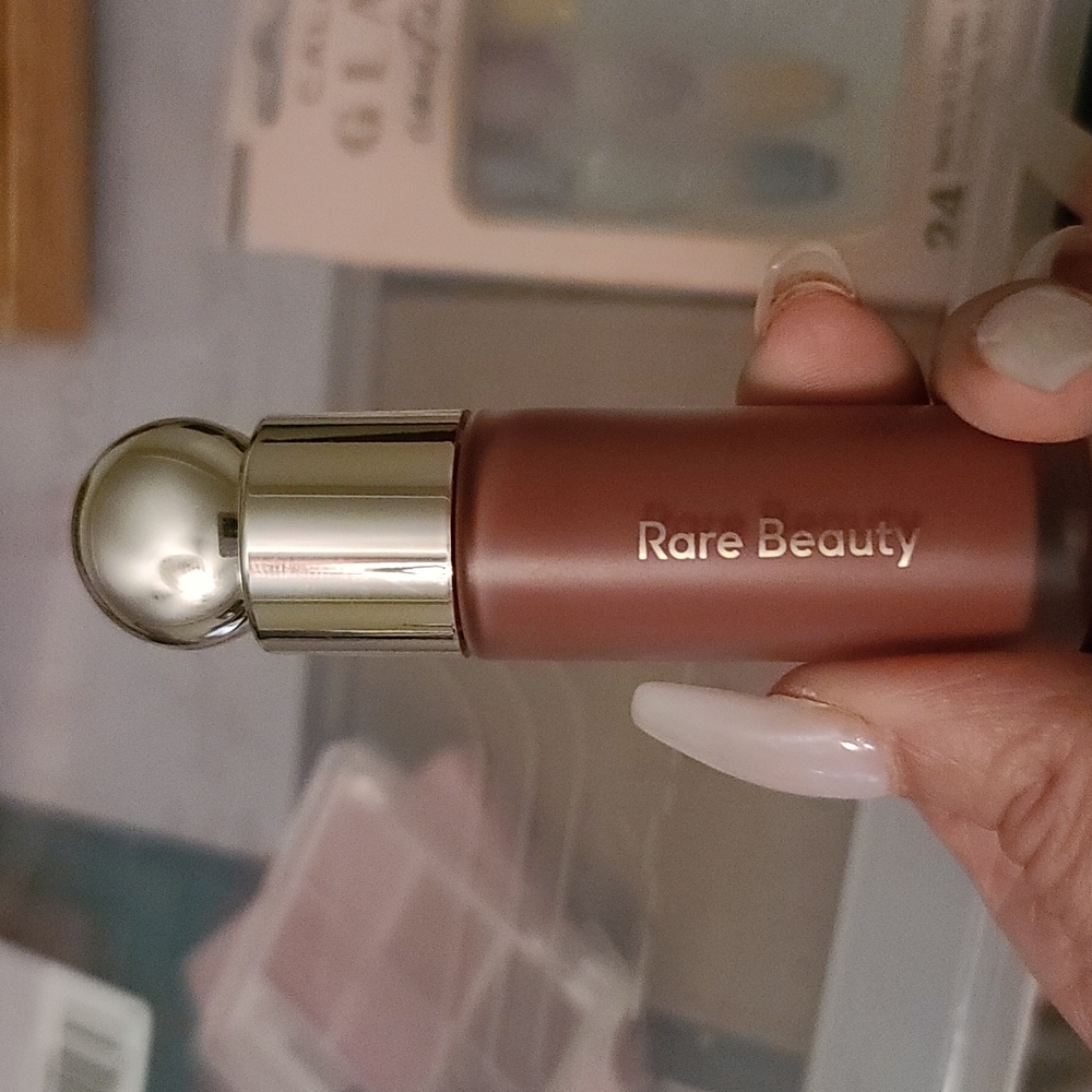 Rare Beauty Believe Liquid Blush